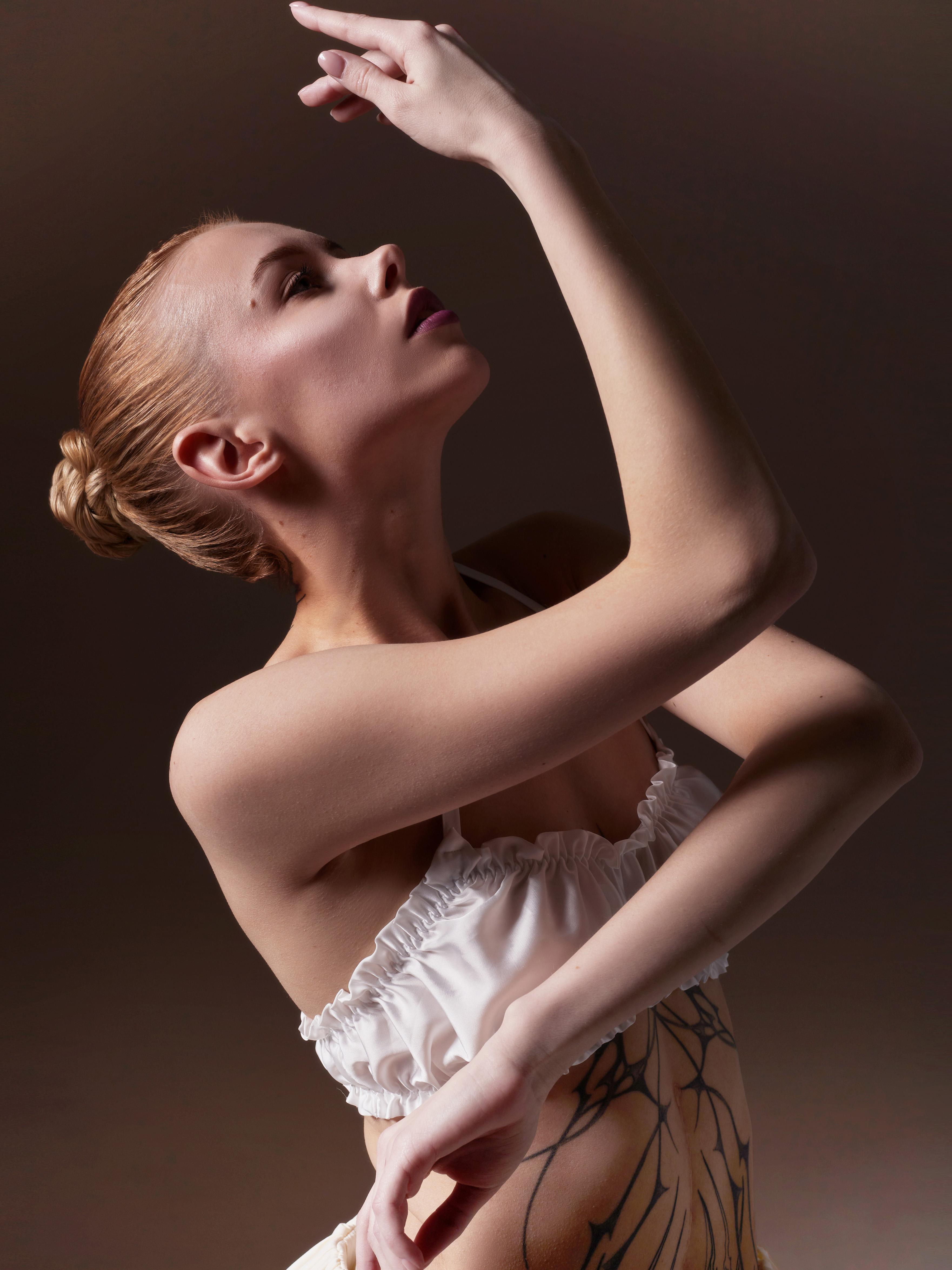 SHADOWS OF THE RUSSIAN BALLET